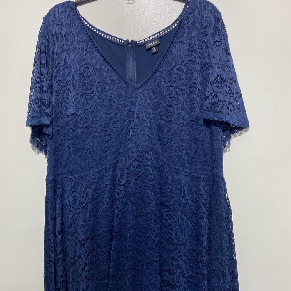 Torrid‎ Women's Navy Floral Lace V-Neck Short Sleeve Fit & Flare Dress Size 24